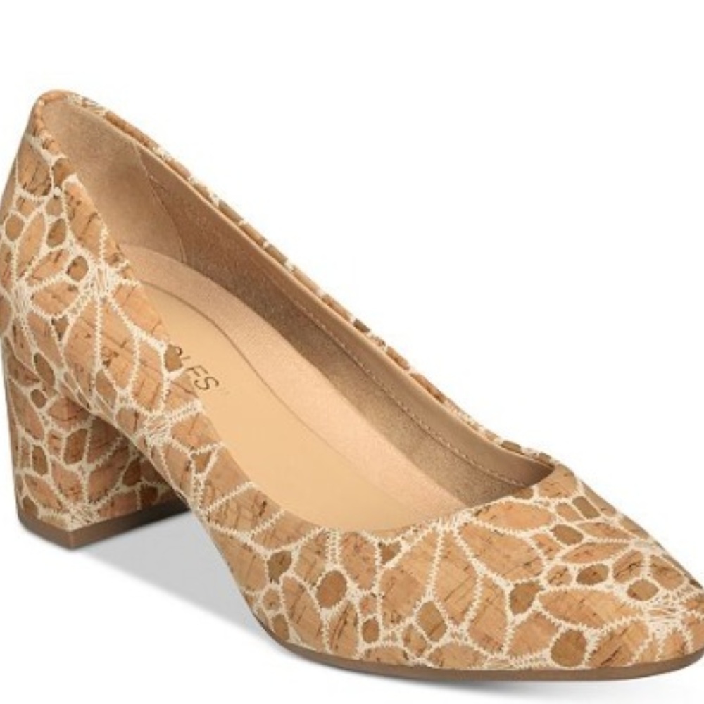 Aerosoles Silver Star Pumps